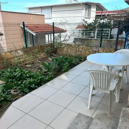 Gulbeyaz Apartment *